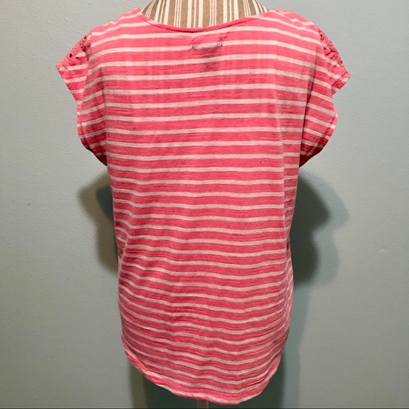Super Cute Pink Striped Top Size Medium - Picture 3 of 6